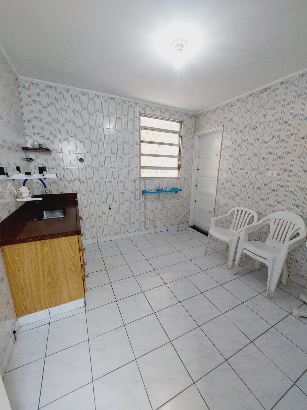 Foto do Imóvel - Casa Térrea 2 dorms c/ quintal e Edícula no Embaré em Santos/SP