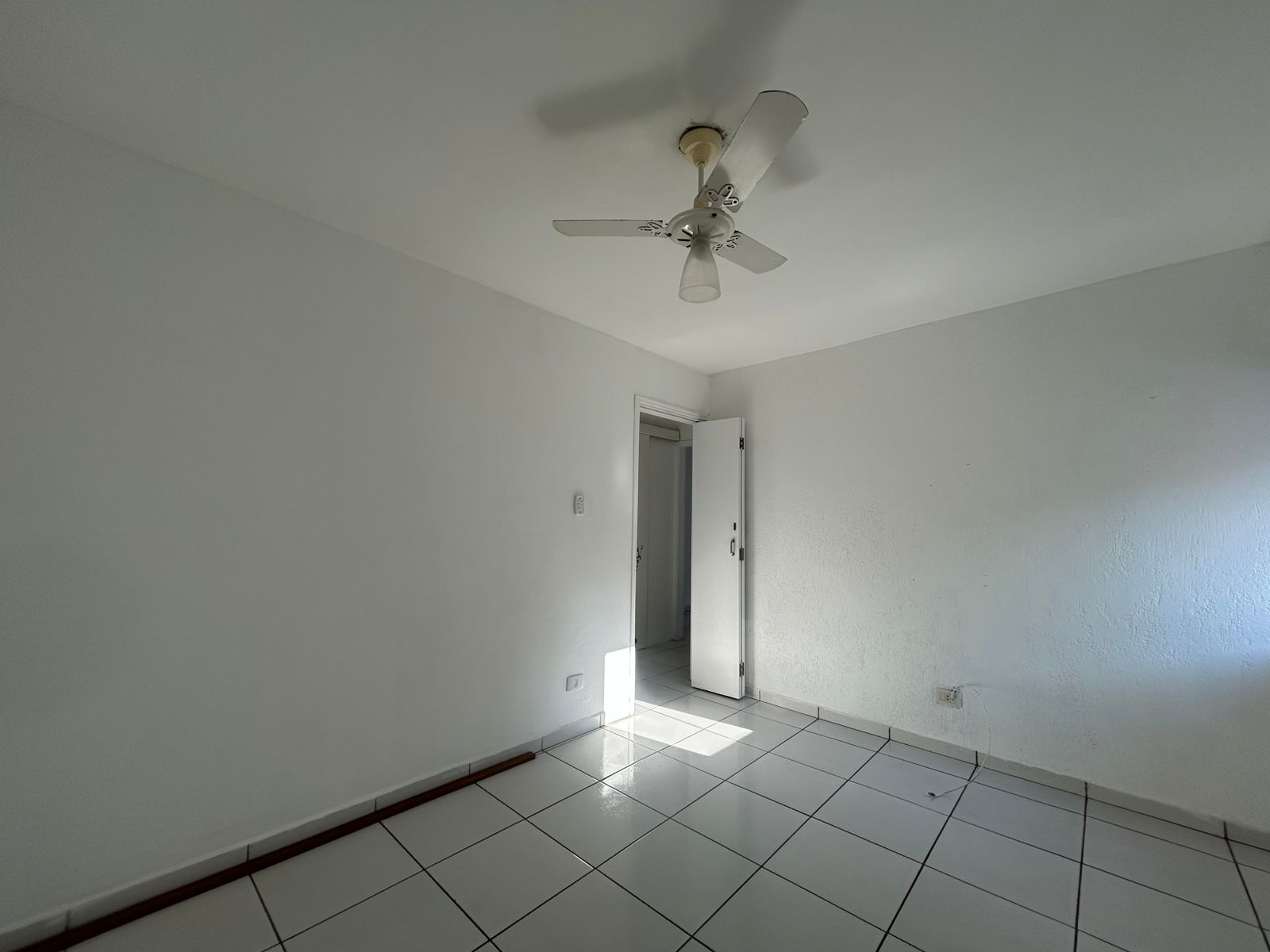 Foto do Imóvel - Lindo BNH plano 4 na Aparecida em Santos/SP