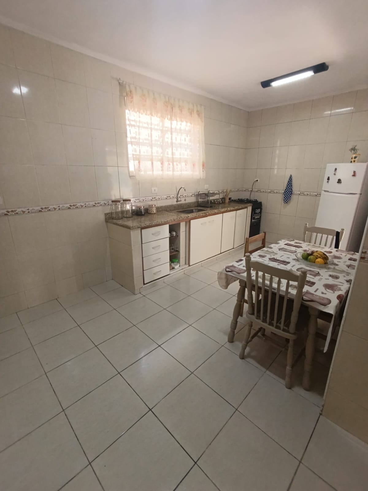 Foto do Imóvel - Lindo Sobrado em Village 03 dorms no Embaré em Santos/SP