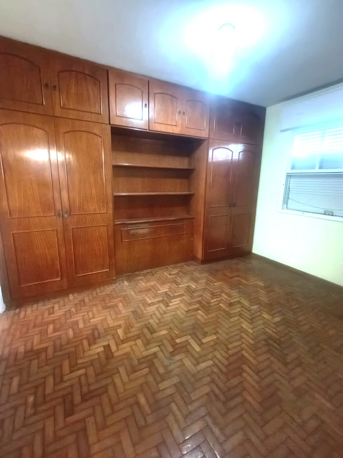 Foto do Imóvel - Apartamento 03 dorms + dep. e garagem fechada no Macuco em Santos/SP