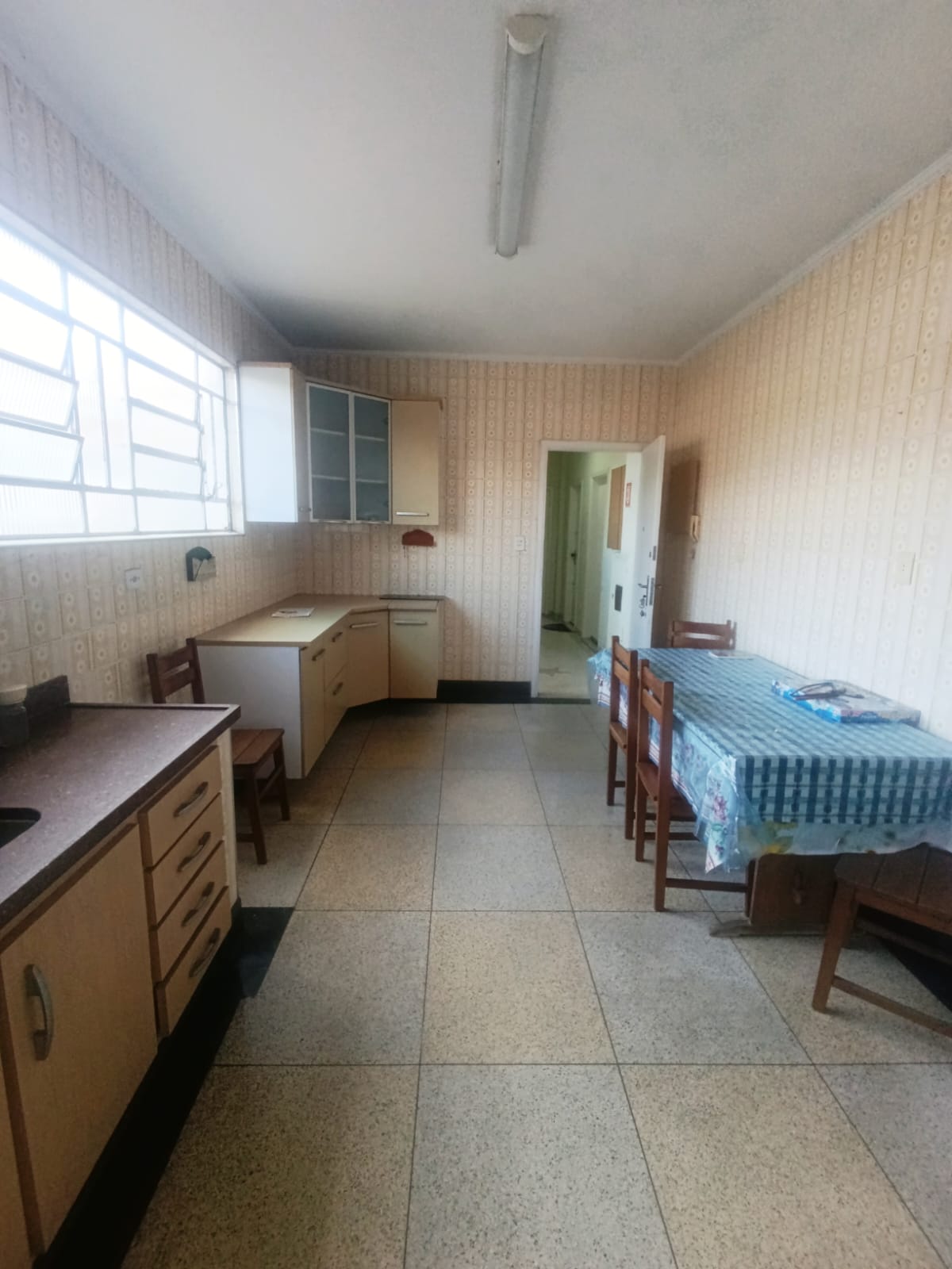 Foto do Imóvel - Apartamento 03 dorms + dep. e garagem fechada no Macuco em Santos/SP