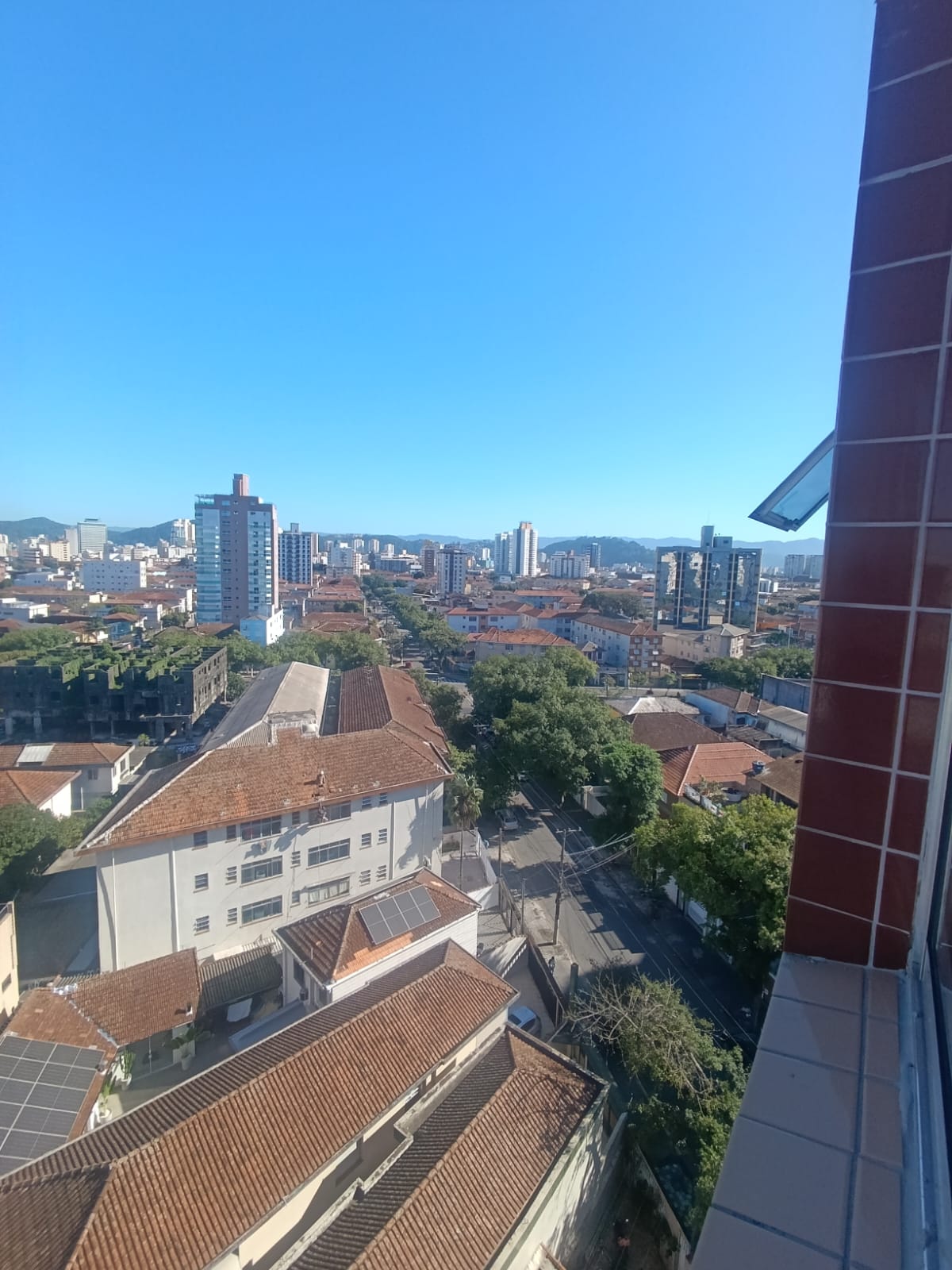 Foto do Imóvel - Oportunidade 02 dorms com elevador e Vaga no Embaré em Santos/SP