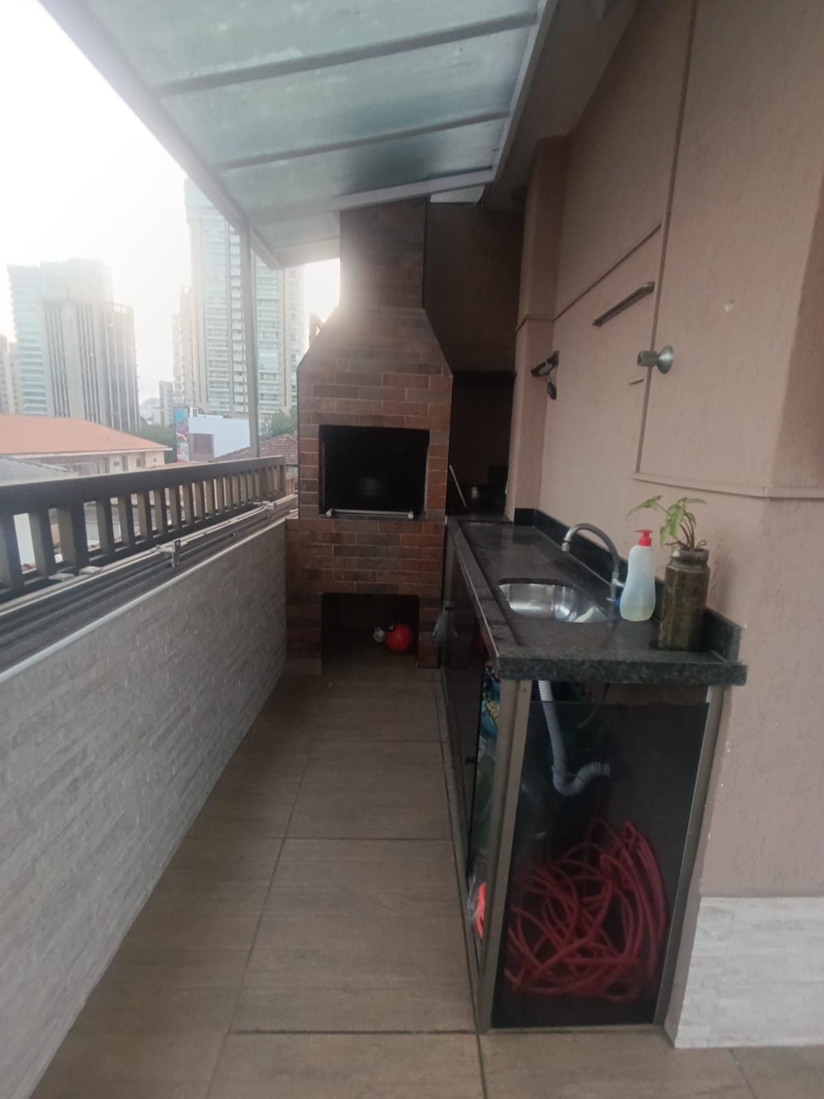 Foto do Imóvel - Lindo apto 03 dorms Cobertura com lazer no Embaré em Santos/SP