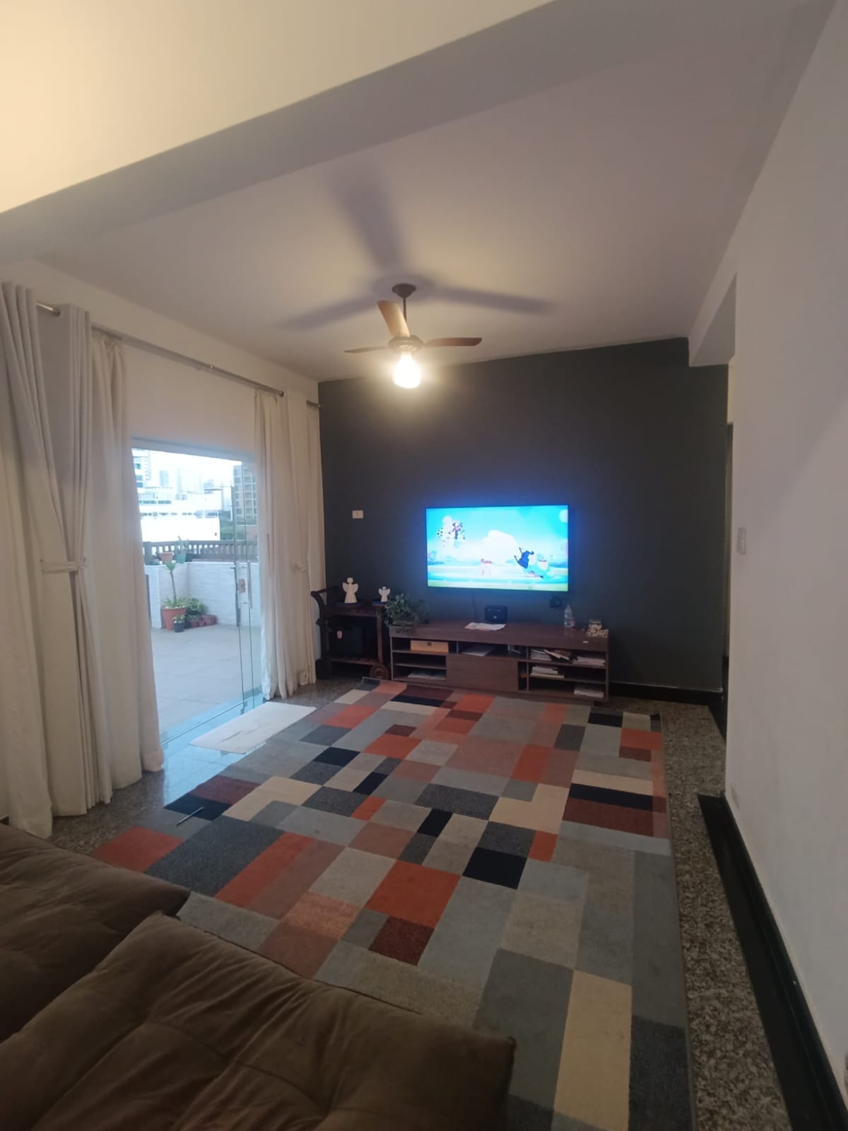 Foto do Imóvel - Lindo apto 03 dorms Cobertura com lazer no Embaré em Santos/SP