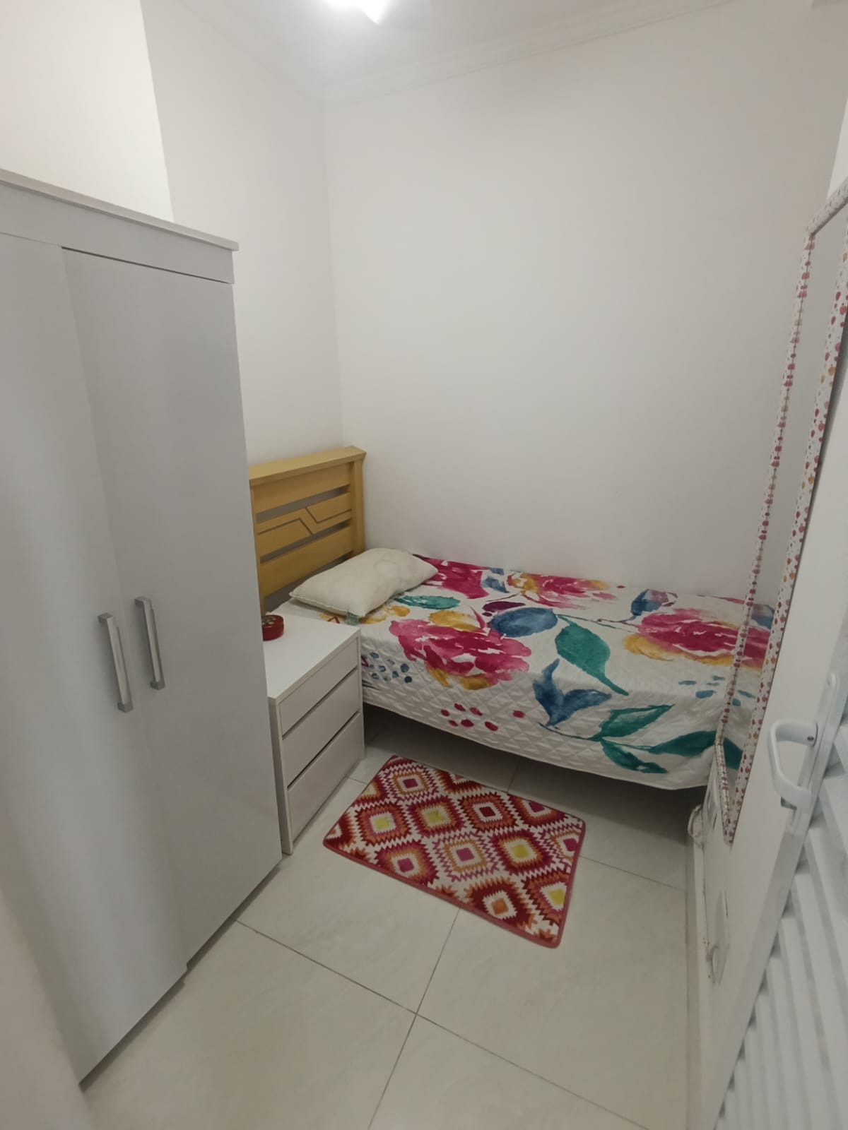 Foto do Imóvel - Apto de 03 dorms + dep. emprega com vista mar e 02 vagas no Embaré em Santos/SP