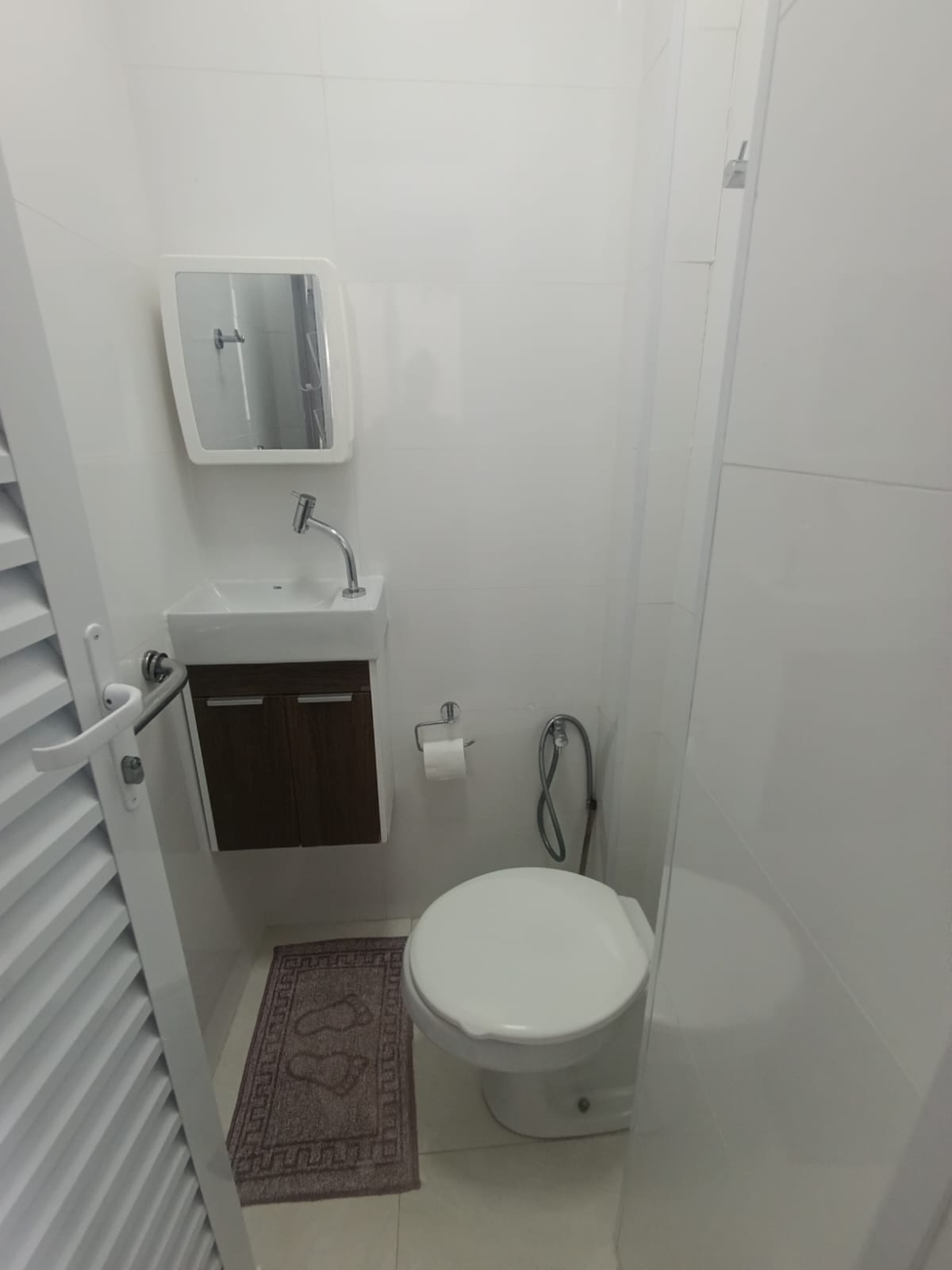 Foto do Imóvel - Apto de 03 dorms + dep. emprega com vista mar e 02 vagas no Embaré em Santos/SP