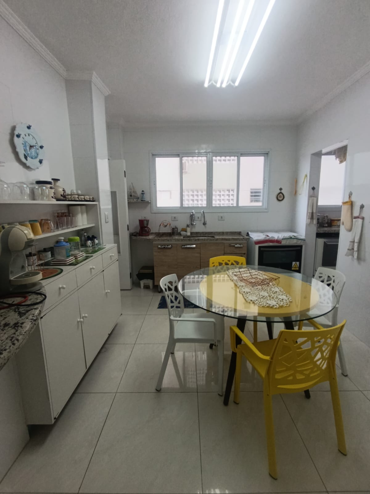 Foto do Imóvel - Apto de 03 dorms + dep. emprega com vista mar e 02 vagas no Embaré em Santos/SP
