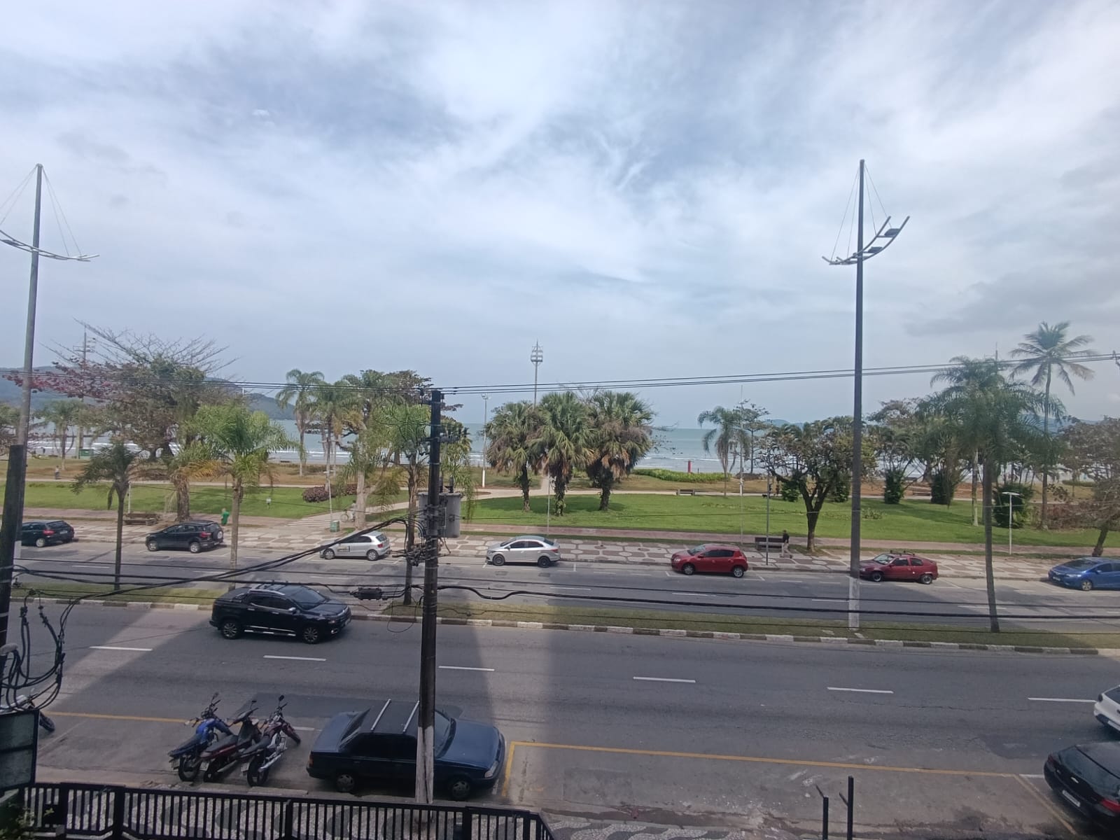 Foto do Imóvel - Apto de 03 dorms + dep. emprega com vista mar e 02 vagas no Embaré em Santos/SP