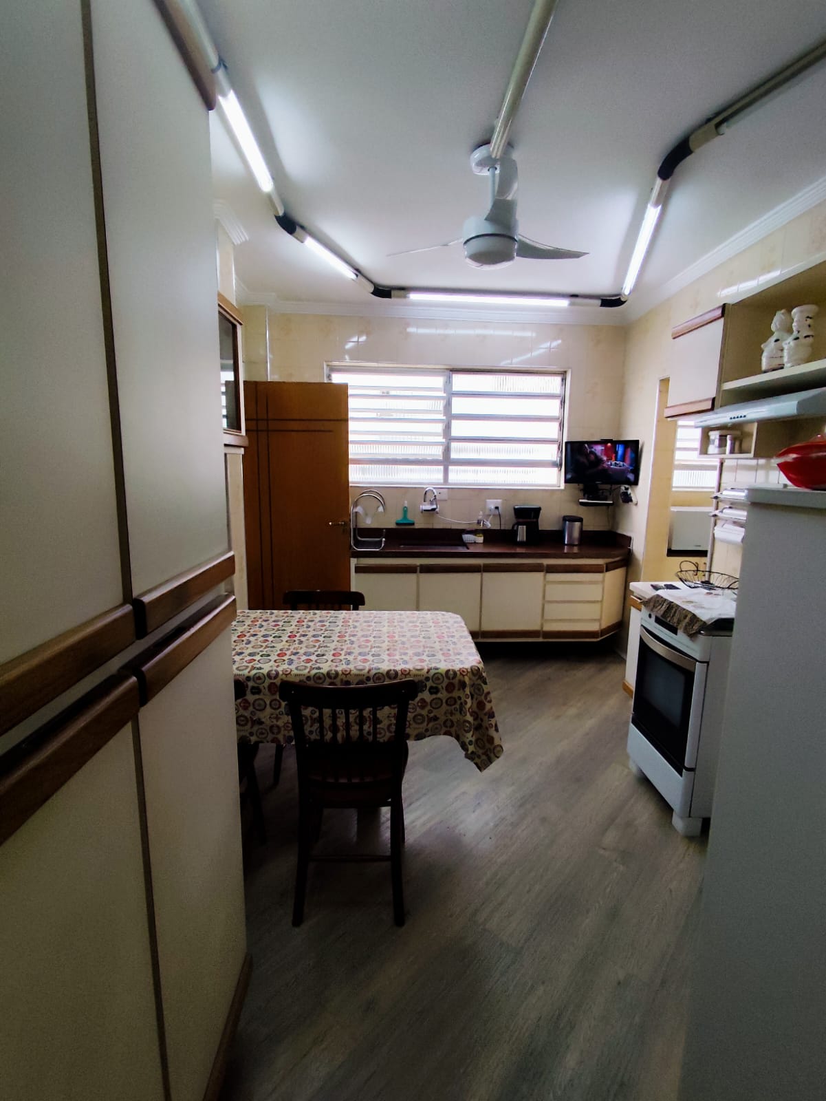 Foto do Imóvel - MARAVILHOSA VISTA EM APARTAMENTO 3 DORMS NO EMBARÉ EM SANTOS/SP