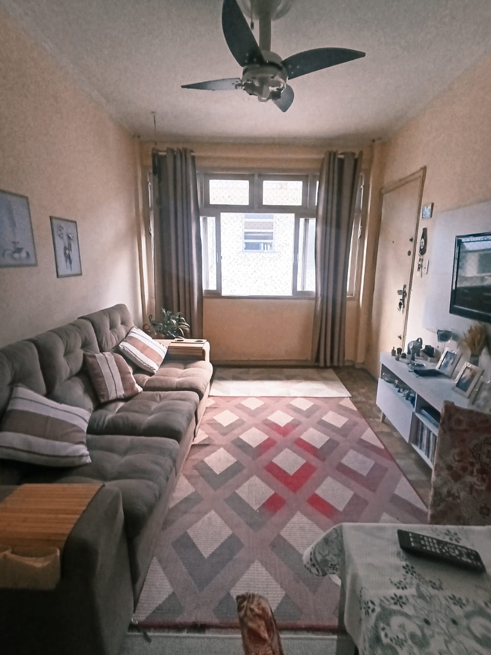 Foto do Imóvel - 02 DORMS APENAS 2 QUADRAS DA PRAIA DO EMBARÉ EM SANTOS/SP