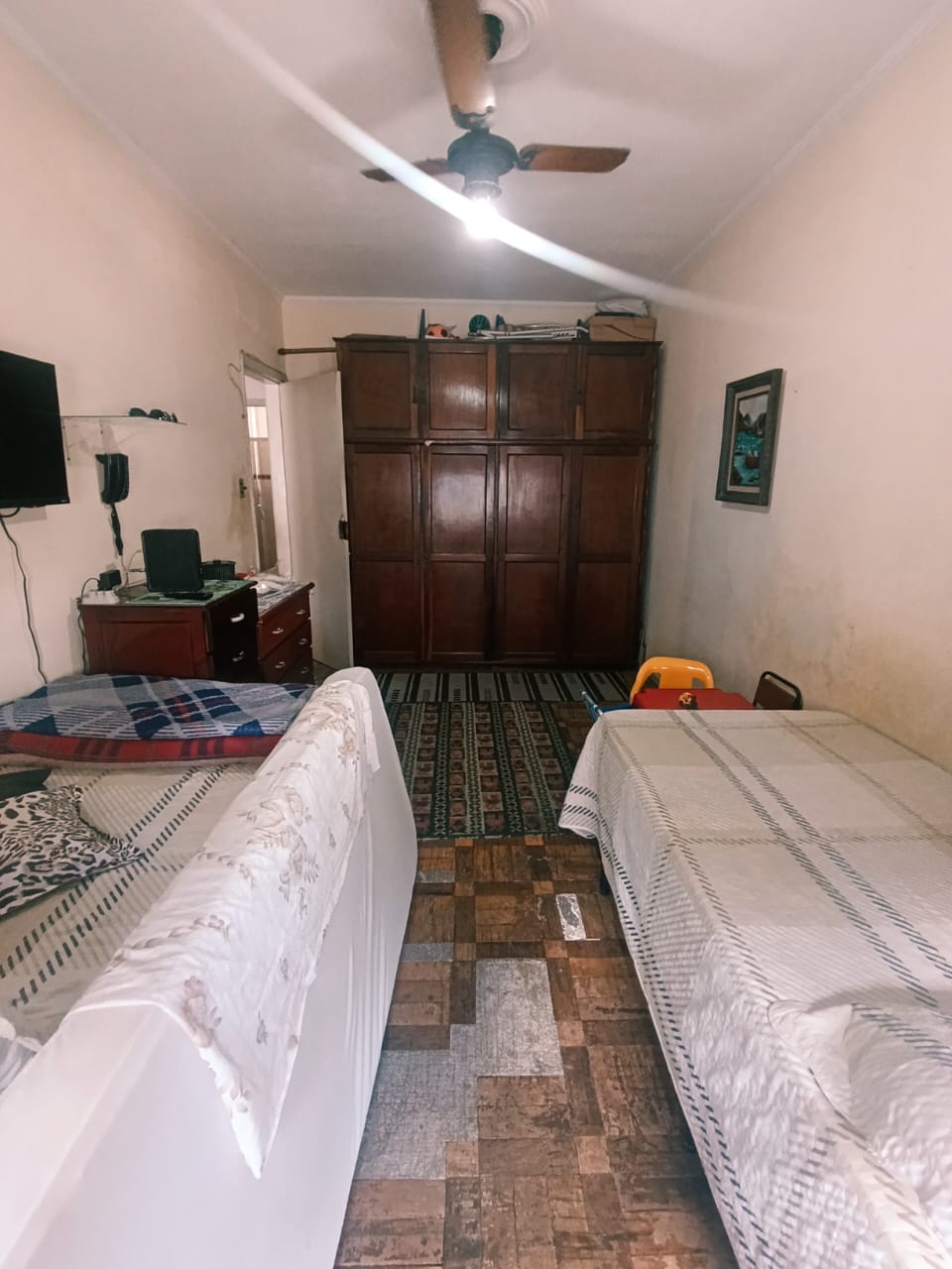 Foto do Imóvel - 02 DORMS APENAS 2 QUADRAS DA PRAIA DO EMBARÉ EM SANTOS/SP