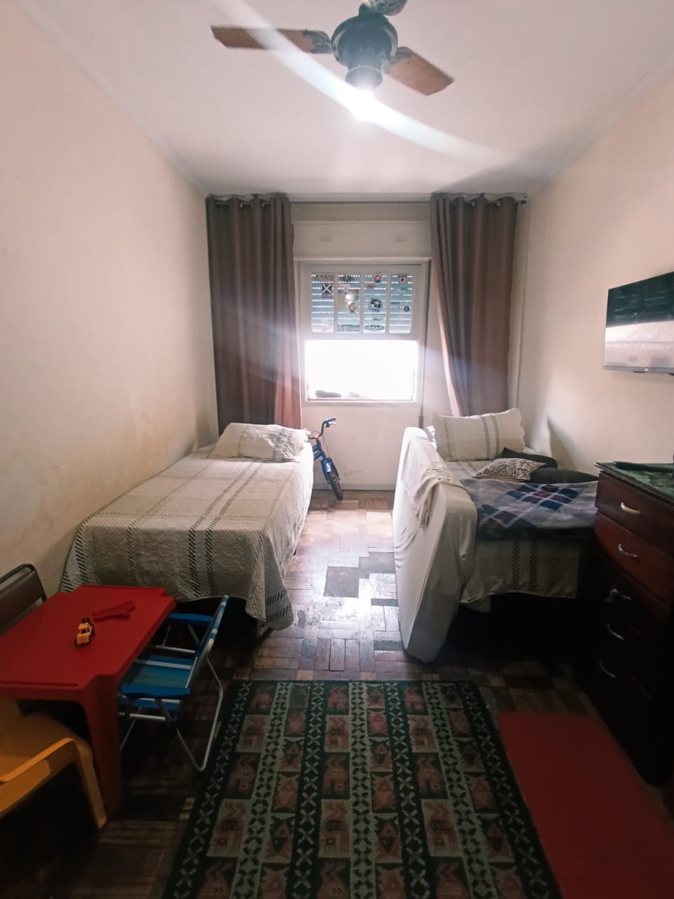 Foto do Imóvel - 02 DORMS APENAS 2 QUADRAS DA PRAIA DO EMBARÉ EM SANTOS/SP