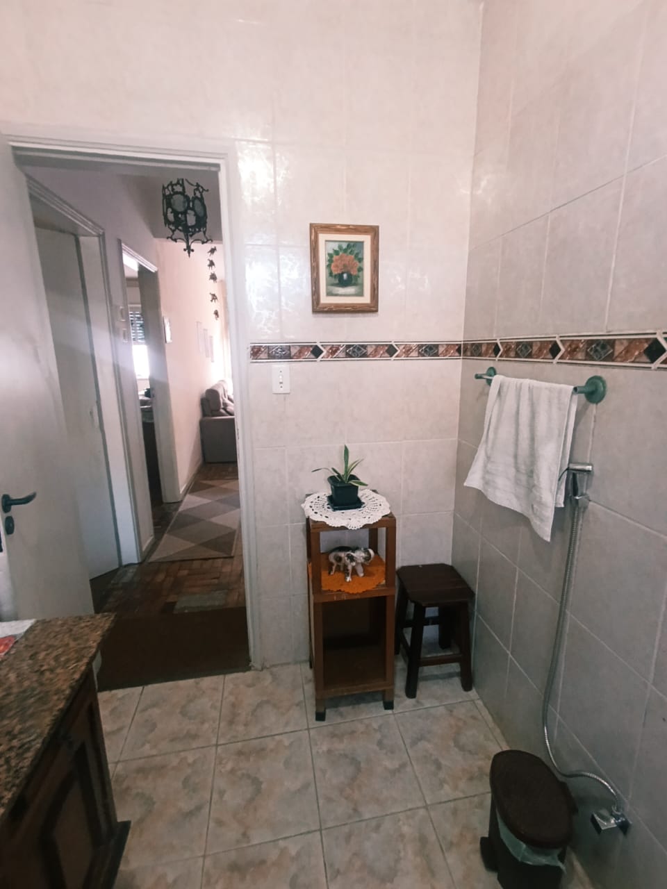 Foto do Imóvel - 02 DORMS APENAS 2 QUADRAS DA PRAIA DO EMBARÉ EM SANTOS/SP