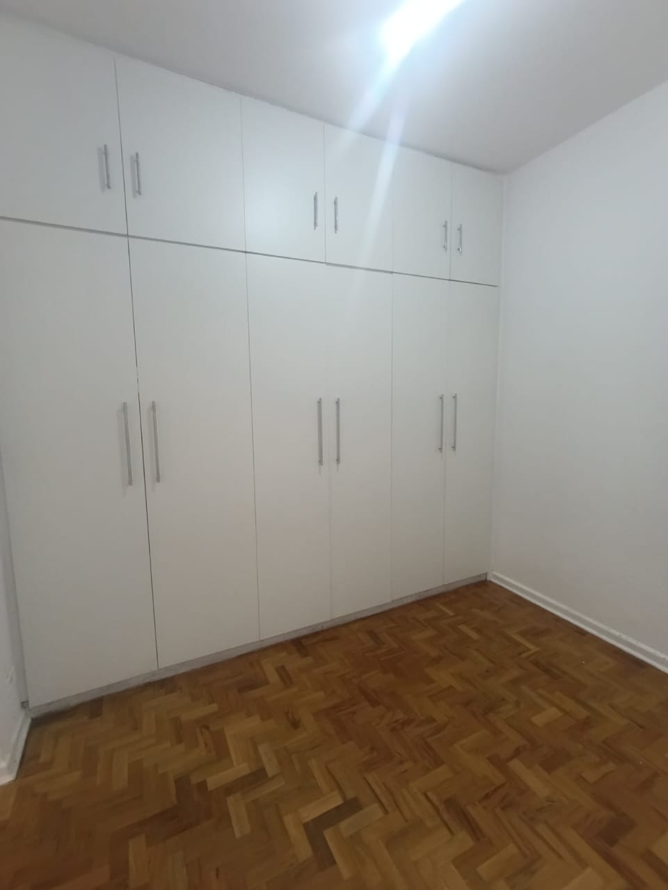 Foto do Imóvel - Apto 01 dorm em excelente localização na Pompeia em Santos/SP