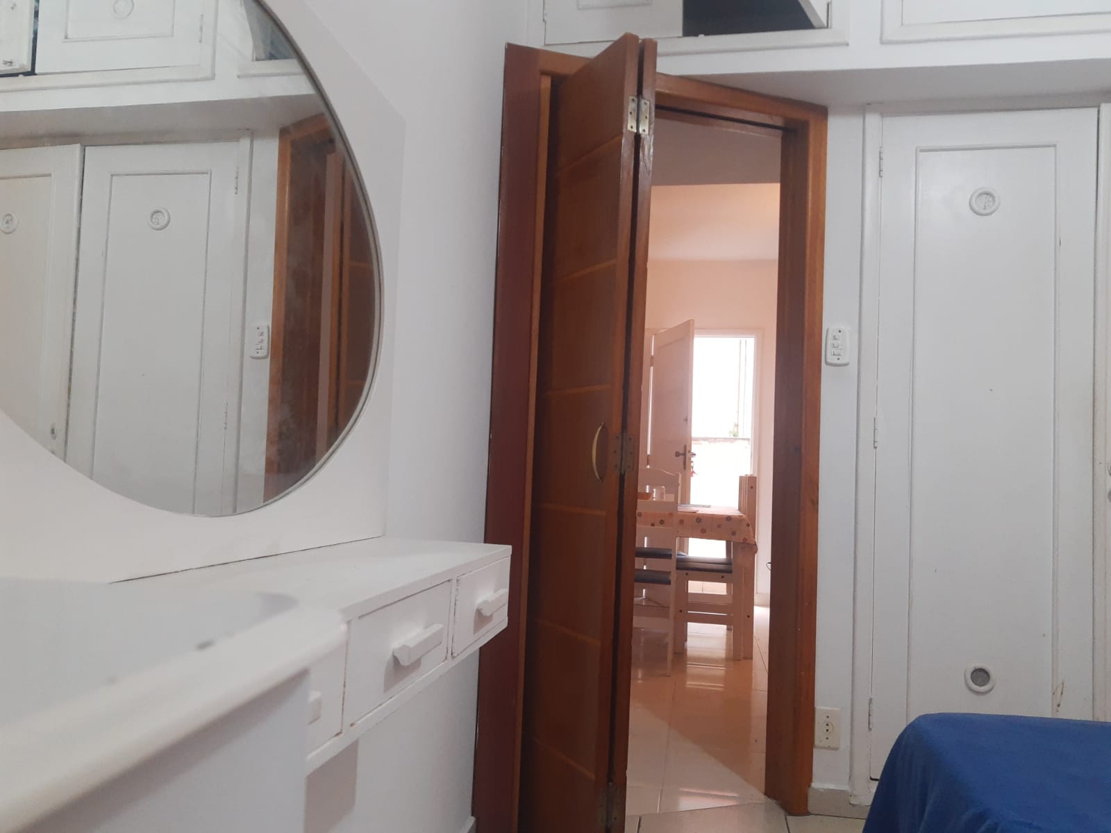 Foto do Imóvel - 01 DORM NO GONZAGA COM VISTA LATERAL EM SANTOS/SP