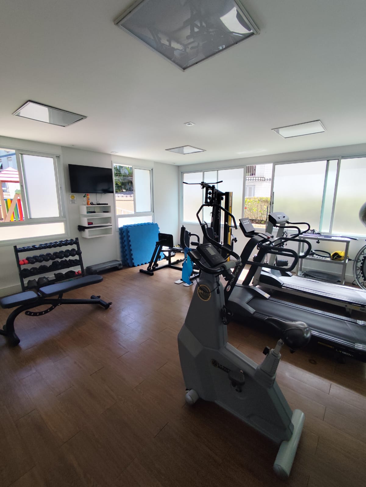 Foto do Imóvel - Lindo Apto. 03 dorms + dep. completa e lazer na Pompeia em santos/SP