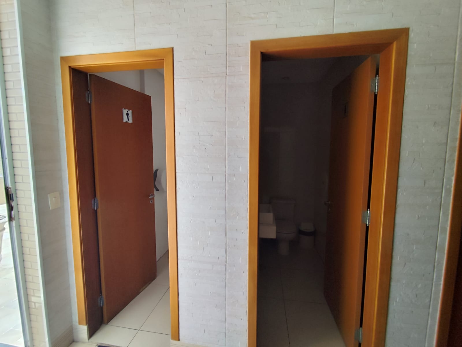 Foto do Imóvel - Lindo Apto. 03 dorms + dep. completa e lazer na Pompeia em santos/SP