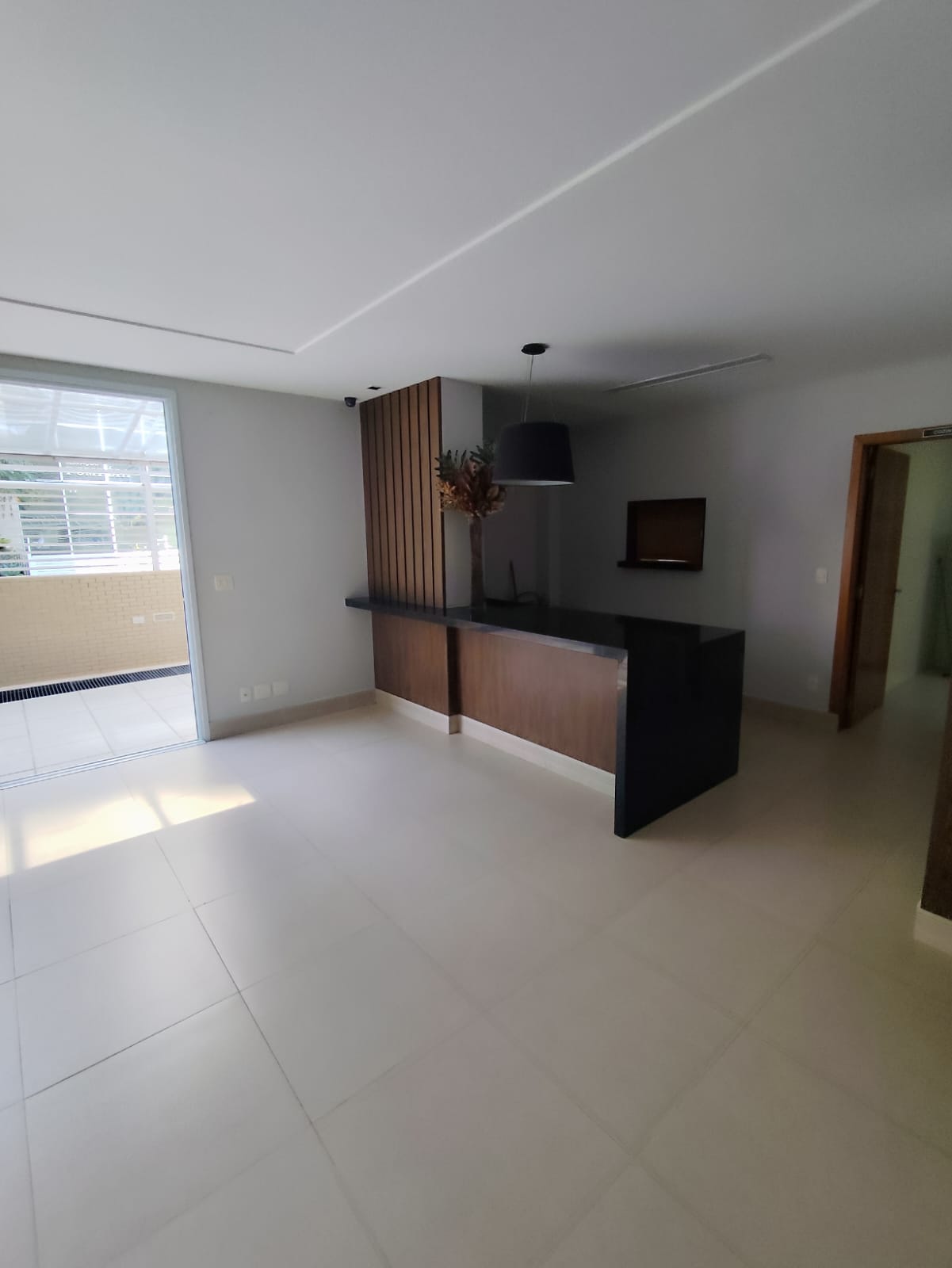 Foto do Imóvel - Lindo Apto. 03 dorms + dep. completa e lazer na Pompeia em santos/SP