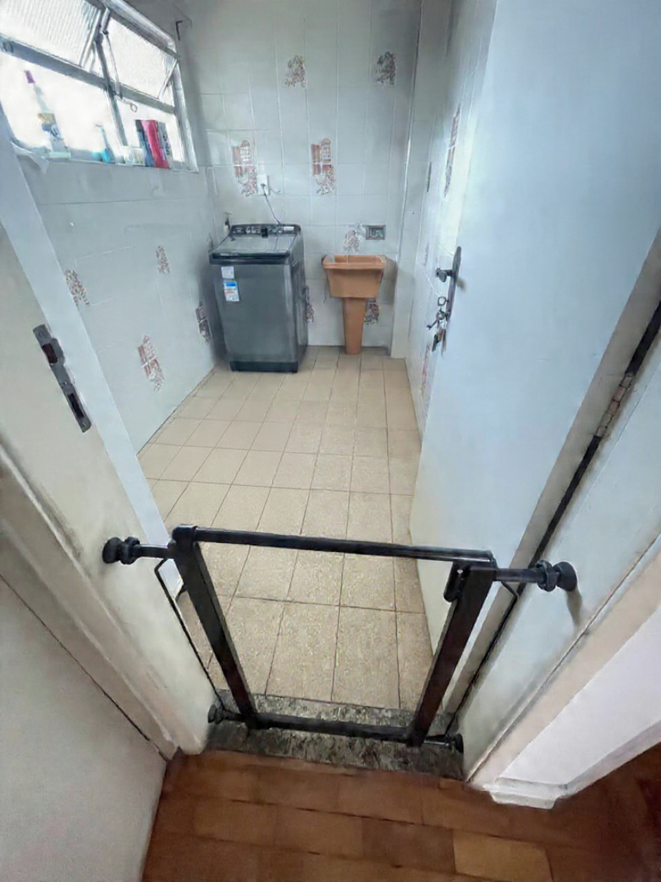 Foto do Imóvel - OPORTUNIDADE 02 DORMS DE FRENTE NA APARECIDA EM SANTOS /SP