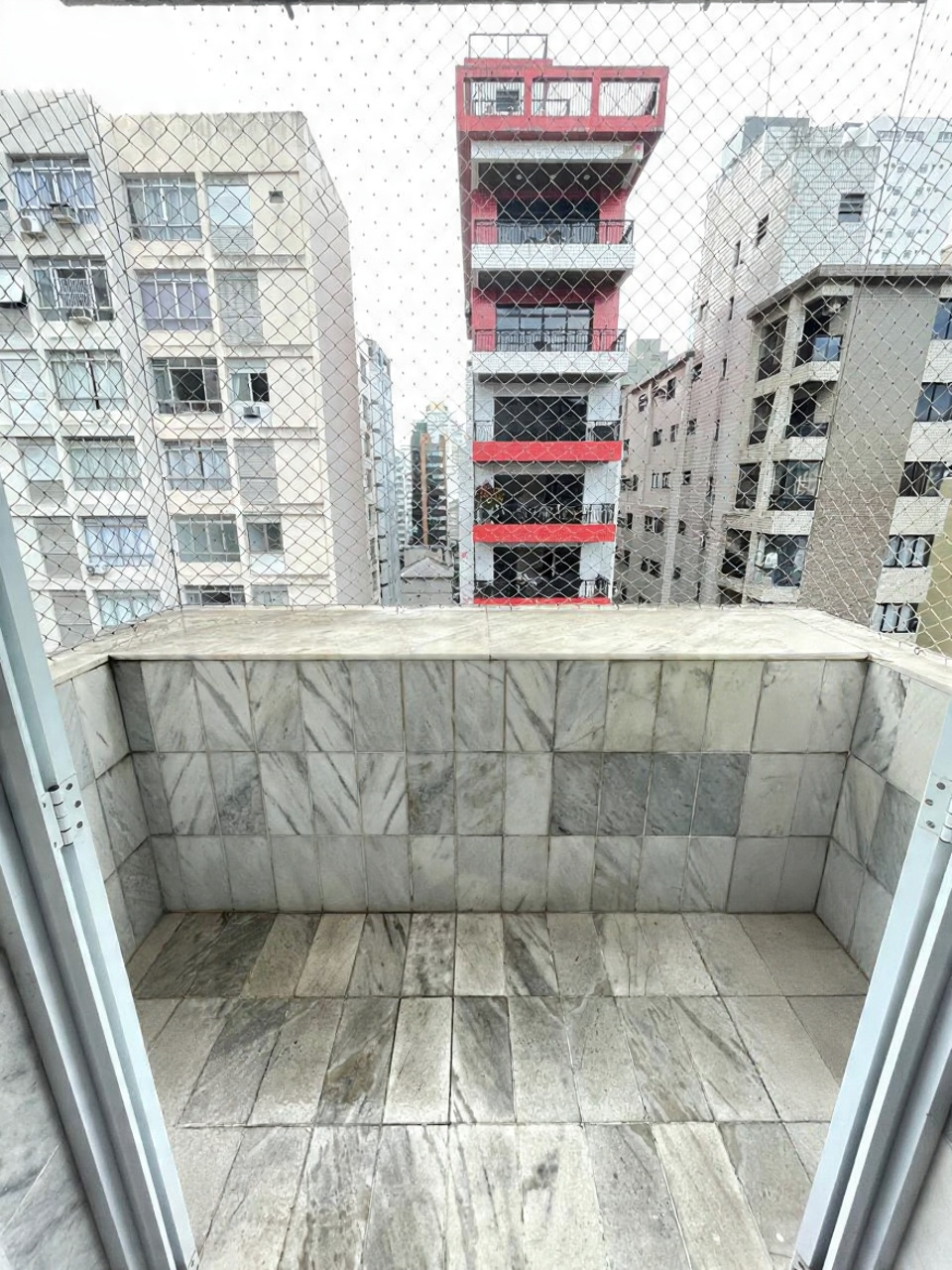 Foto do Imóvel - OPORTUNIDADE 02 DORMS DE FRENTE NA APARECIDA EM SANTOS /SP