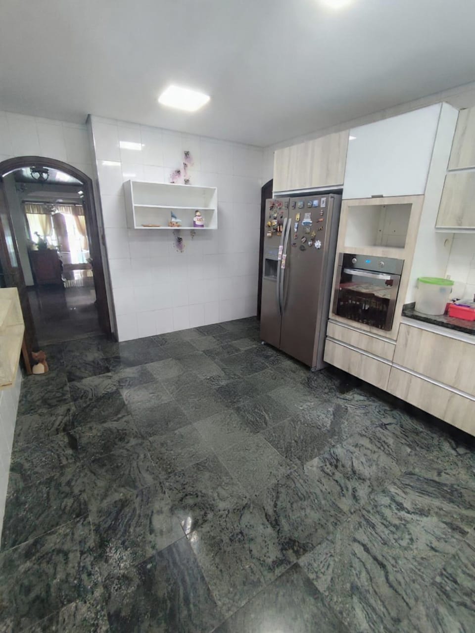 Foto do Imóvel - LINDA CASA 06 DORMS COM LAZER NO EMBARÉ EM SANTOS/SP