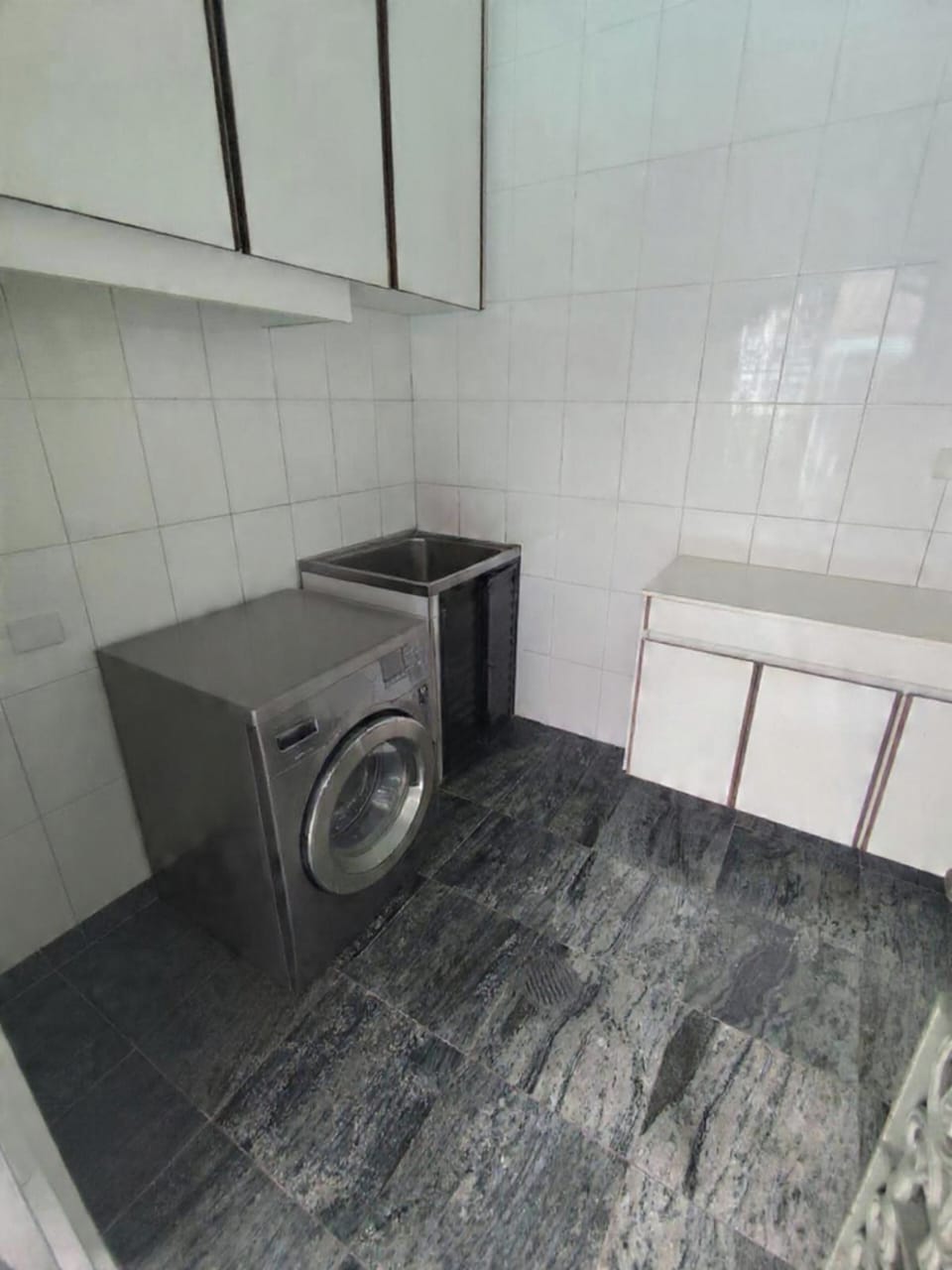 Foto do Imóvel - LINDA CASA 06 DORMS COM LAZER NO EMBARÉ EM SANTOS/SP