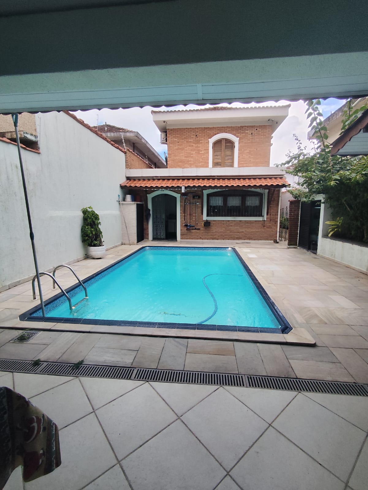 Foto do Imóvel - LINDA CASA 06 DORMS COM LAZER NO EMBARÉ EM SANTOS/SP