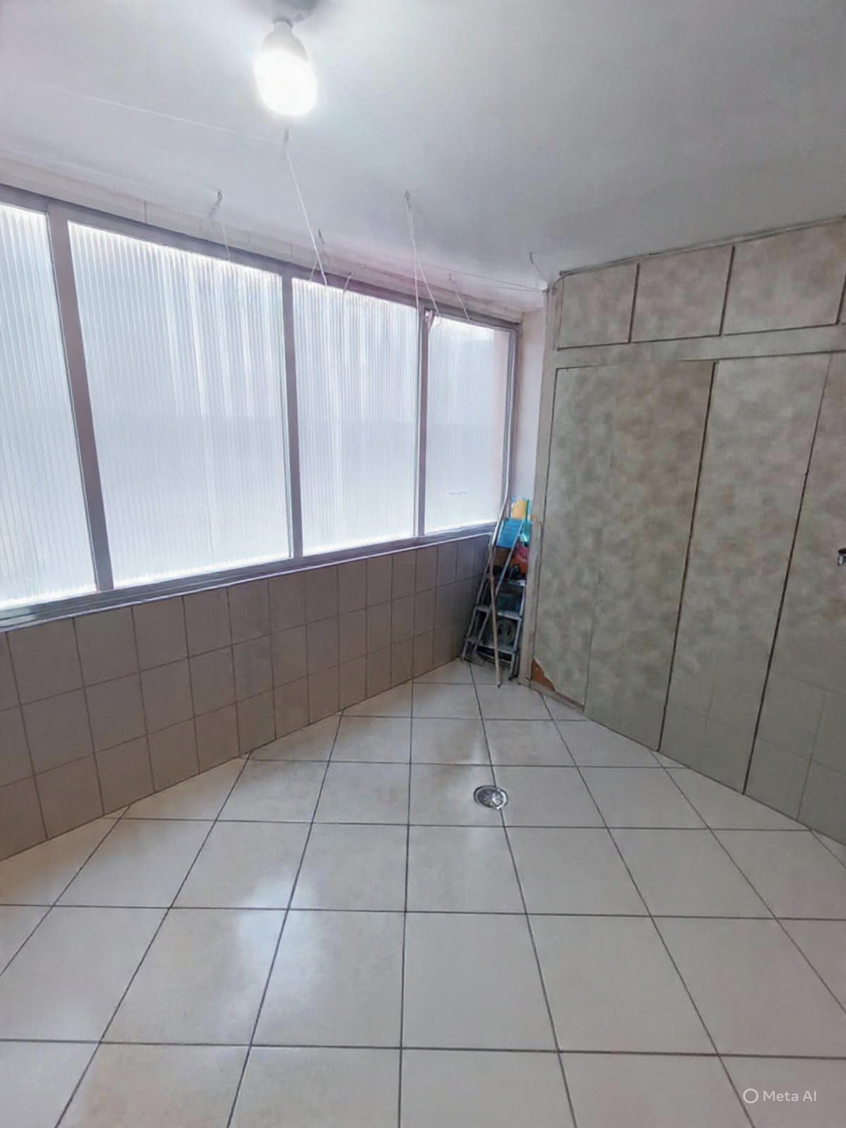 Foto do Imóvel - 02 dorms sendo 1 suíte e garagem fechada em Santos/SP