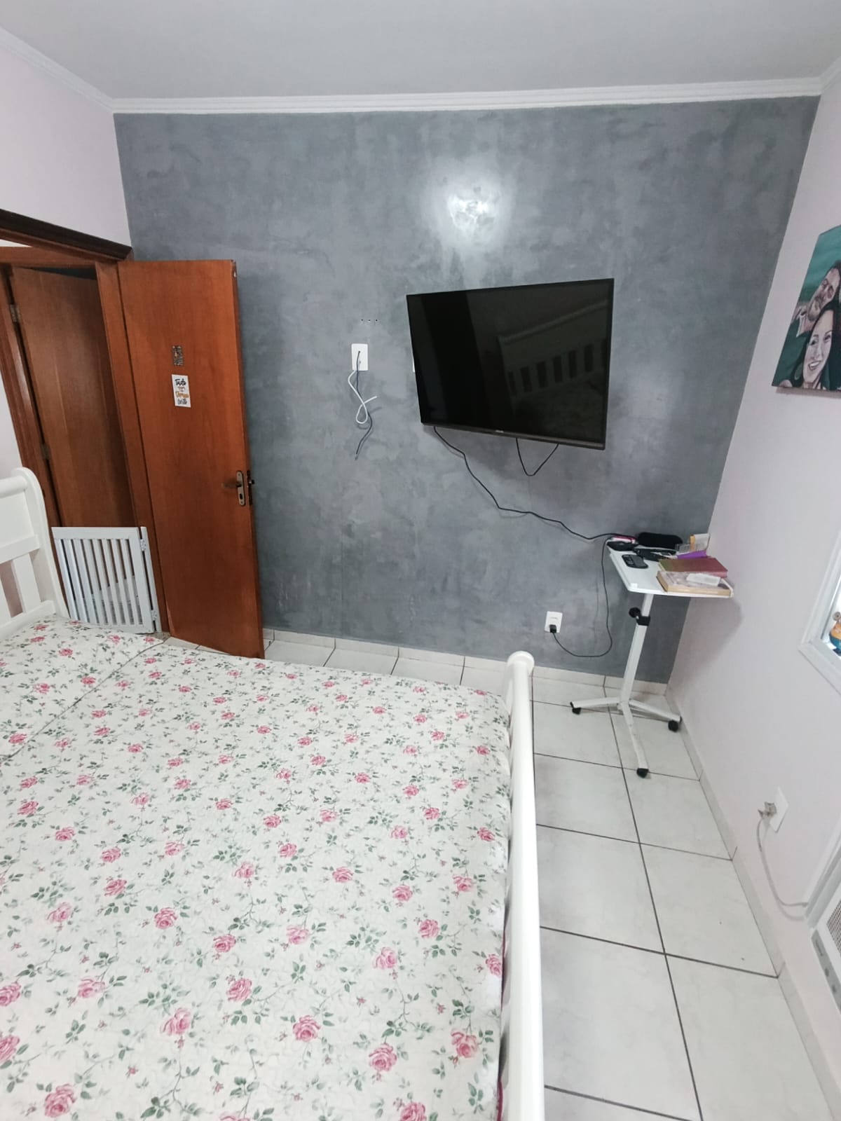 Foto do Imóvel - 02 dorms sendo 1 suíte e garagem fechada em Santos/SP