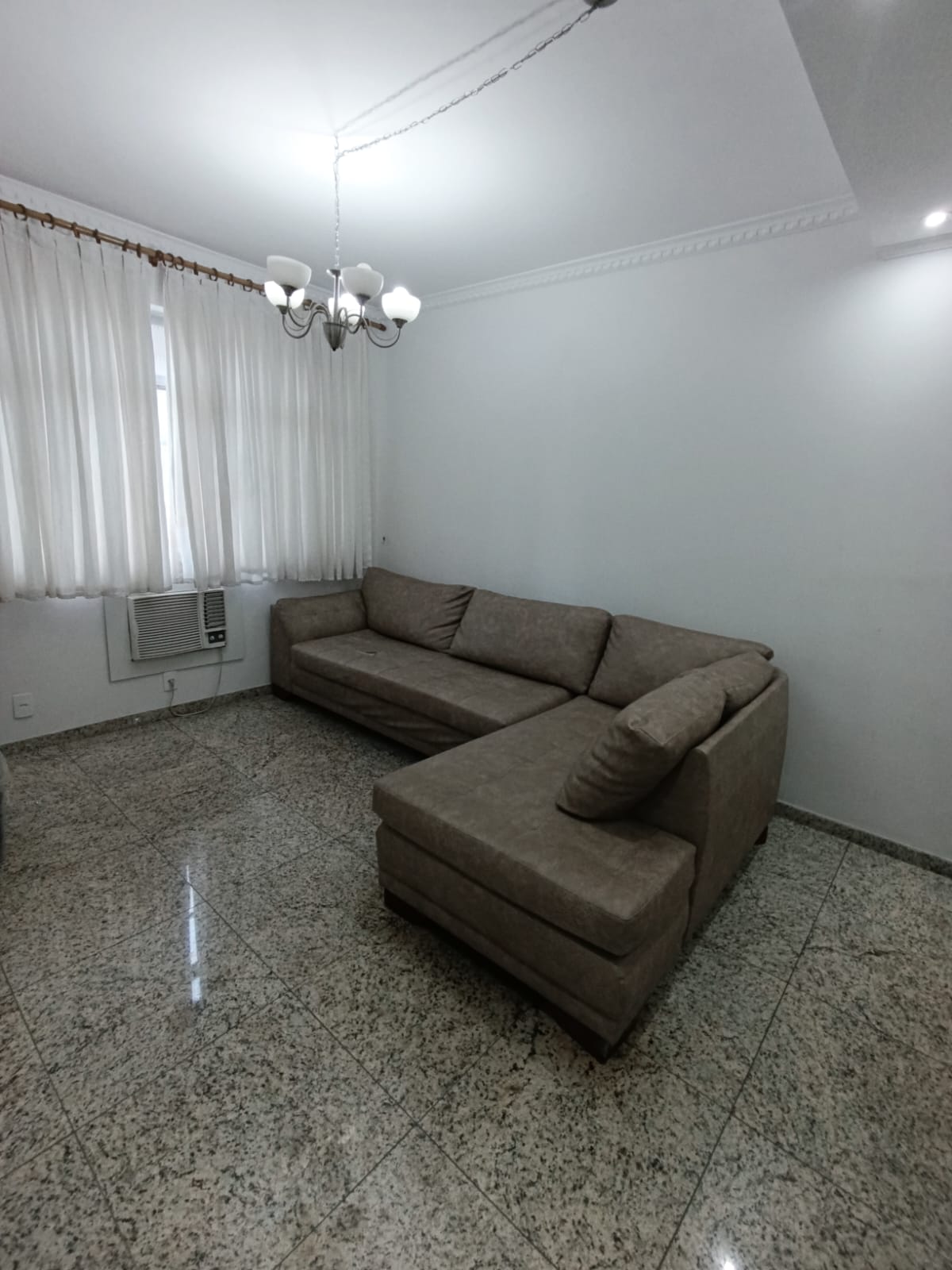 Foto do Imóvel - 02 dorms sendo 1 suíte e garagem fechada em Santos/SP