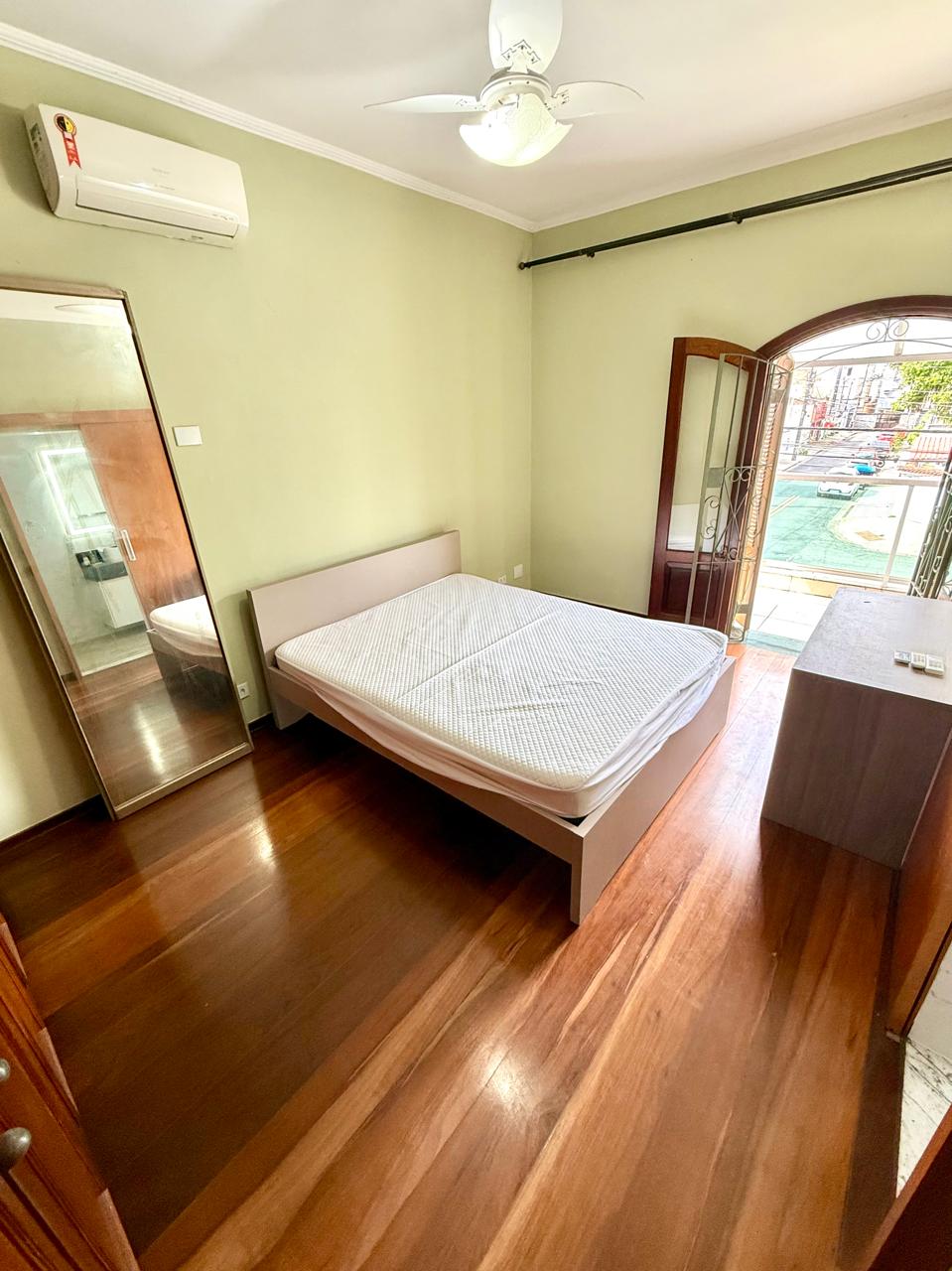 Foto do Imóvel - LINDA CASA 06 DORMS COM LAZER NO EMBARÉ EM SANTOS/SP