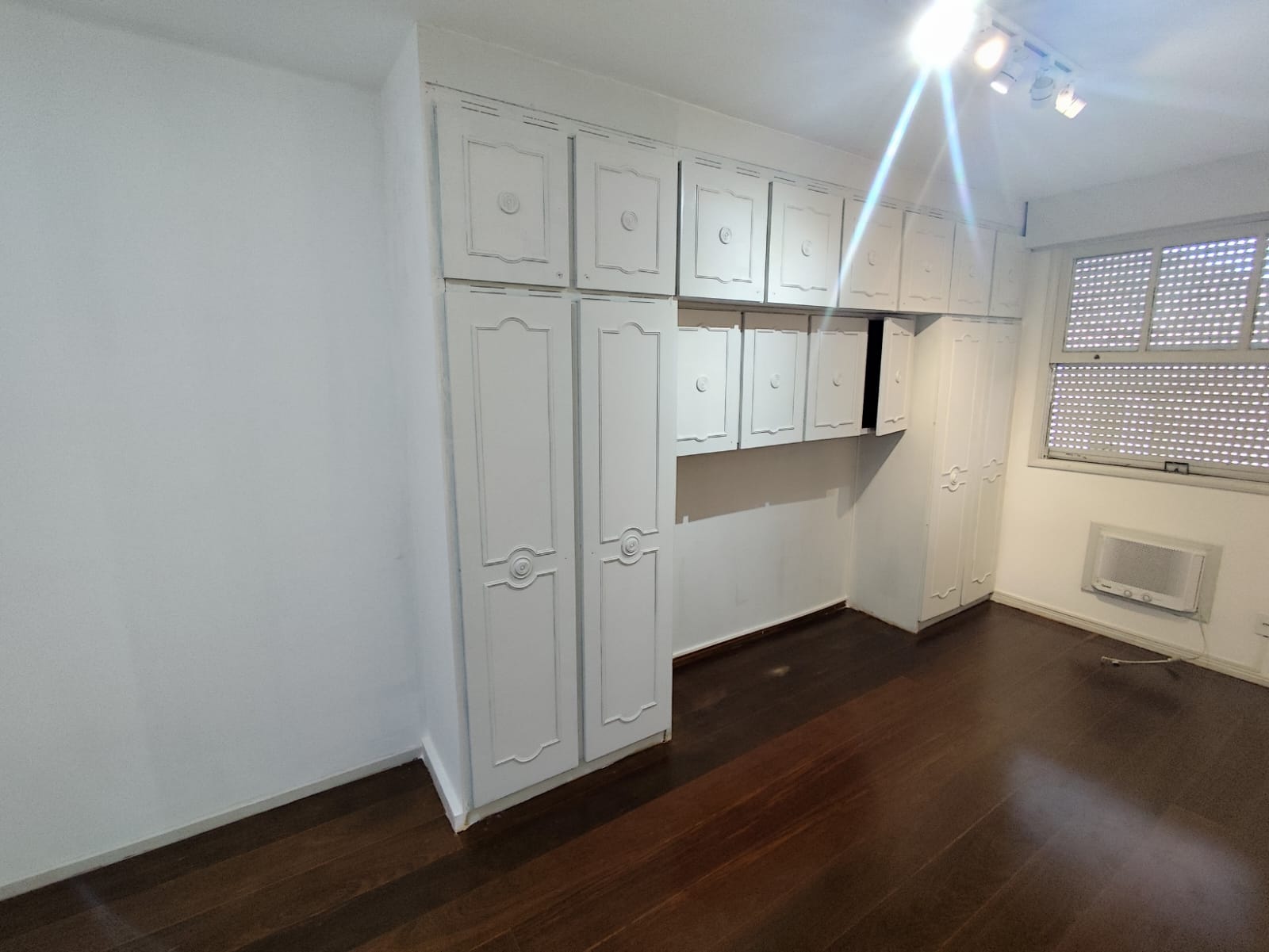Foto do Imóvel - Lindo apartamento 03 dorms à Venda ou Locação no Embaré em Santos/SP