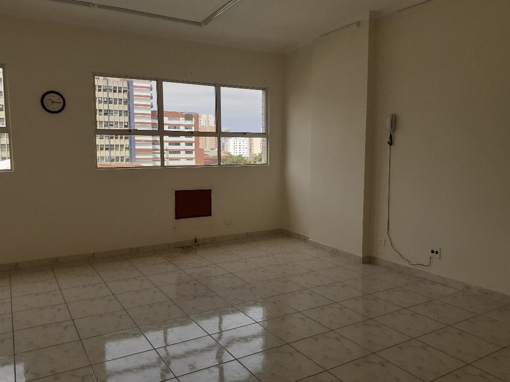 Foto do Imóvel - Sala Comercial com 03 salas em excelente ponto em Santos/SP