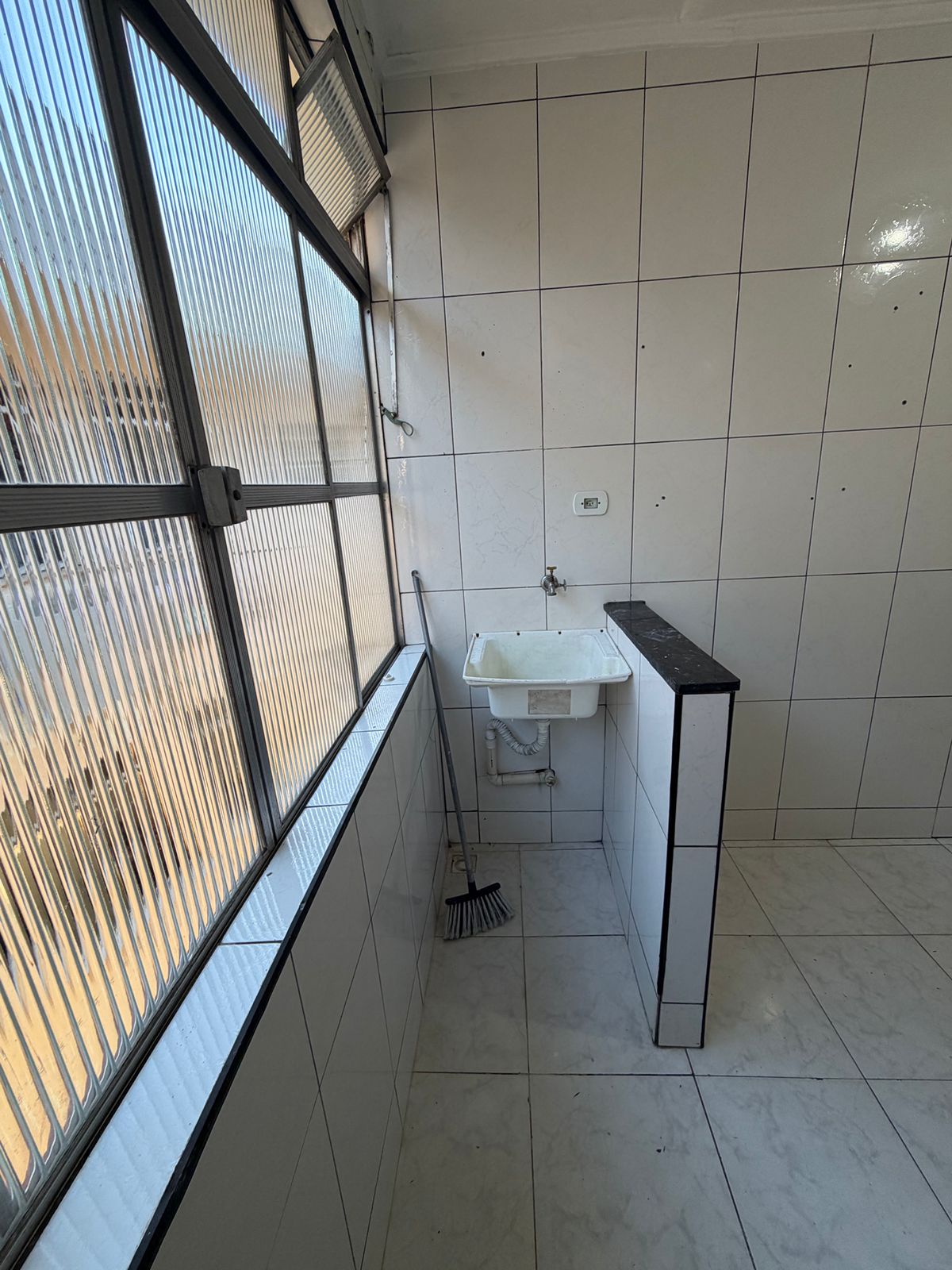 Foto do Imóvel - Oportunidade 02 dorms no embaré em Santos/SP