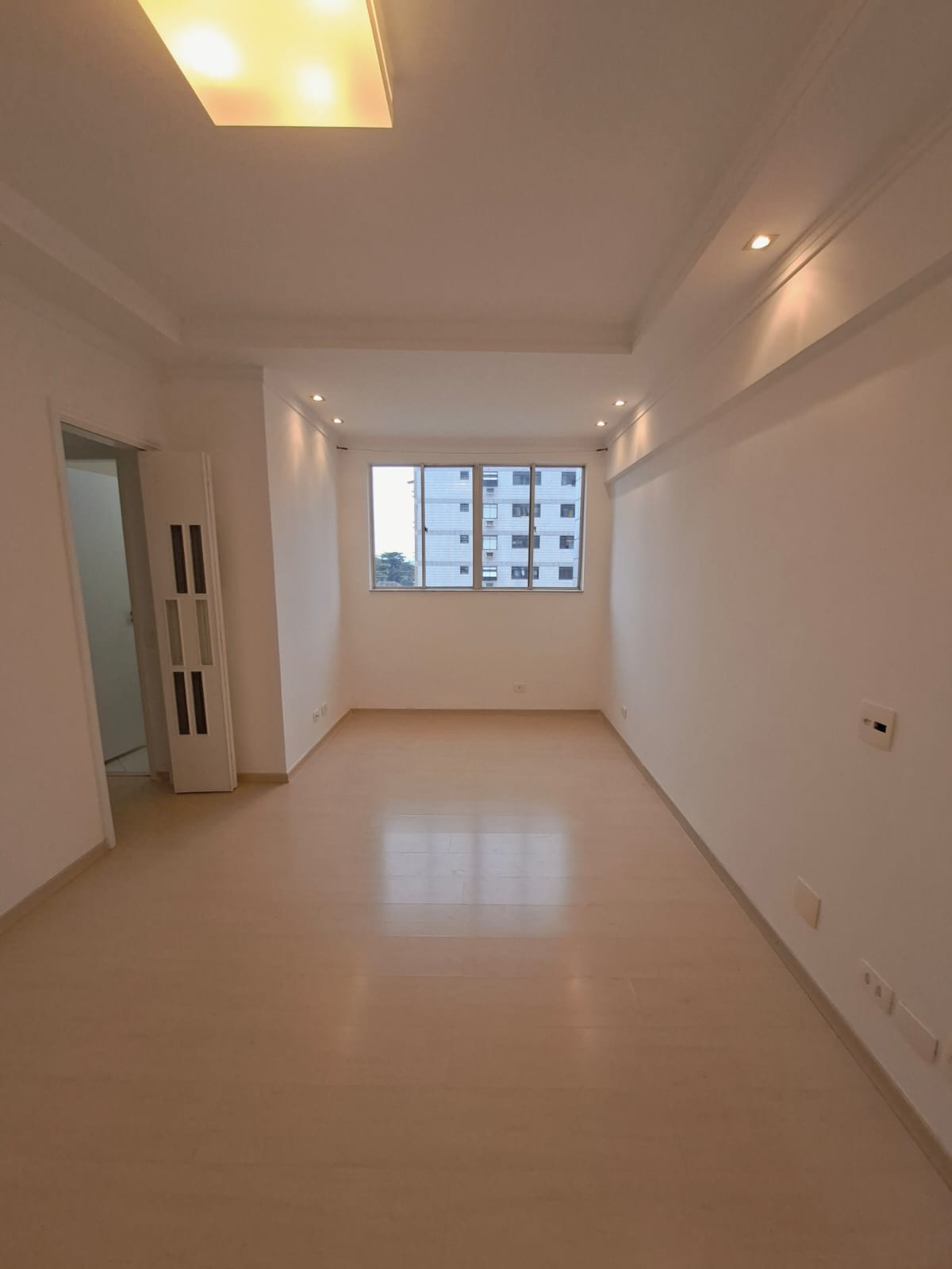 Foto do Imóvel - Lindo apto Reformado de 02 dorms na Ponta da Praia em Santsos/SP
